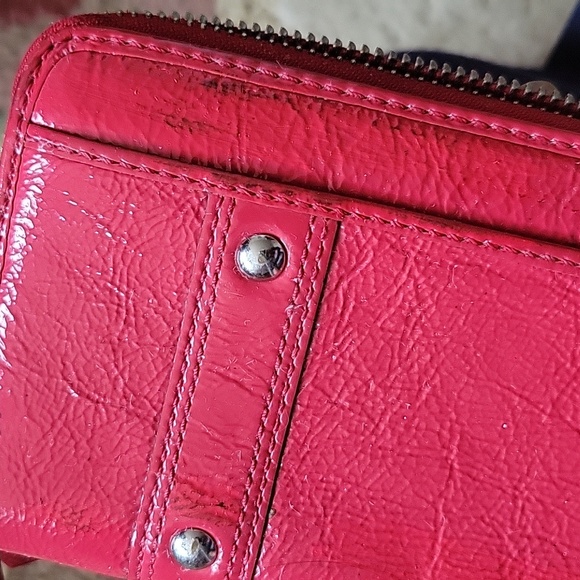 COACH RED PATENT LEATHER Zip Around Wallet- Rare - Picture 10 of 13